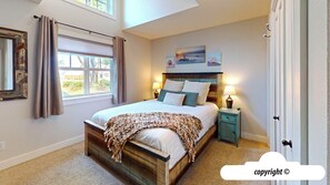 5 bedrooms, iron/ironing board, free WiFi, bed sheets - Captain and Crew at Seaside Beach (Seaside)