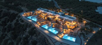 2 Bedroom Villa in Mediterranean View Villas in Makri gialos