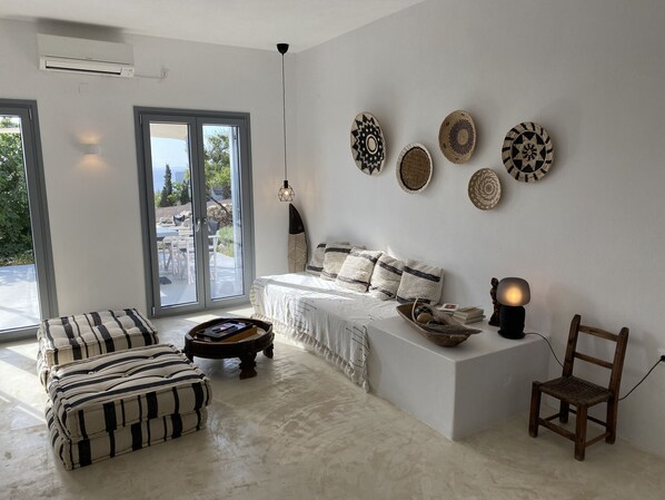 Living room - The Hedonist Square (Paros)