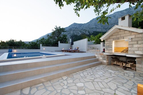 Villa Silencio mit Pool