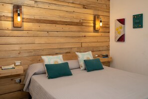 1 bedroom, iron/ironing board, free WiFi, bed sheets - Iknos Suites by Wonderful Italy - Sunflower (Olbia)