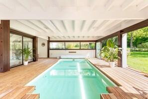 Piscine couverte, piscine chauffée