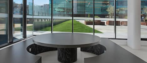 Sala de estar en el lobby