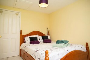 1 camera, Wi-Fi gratuito, lenzuola