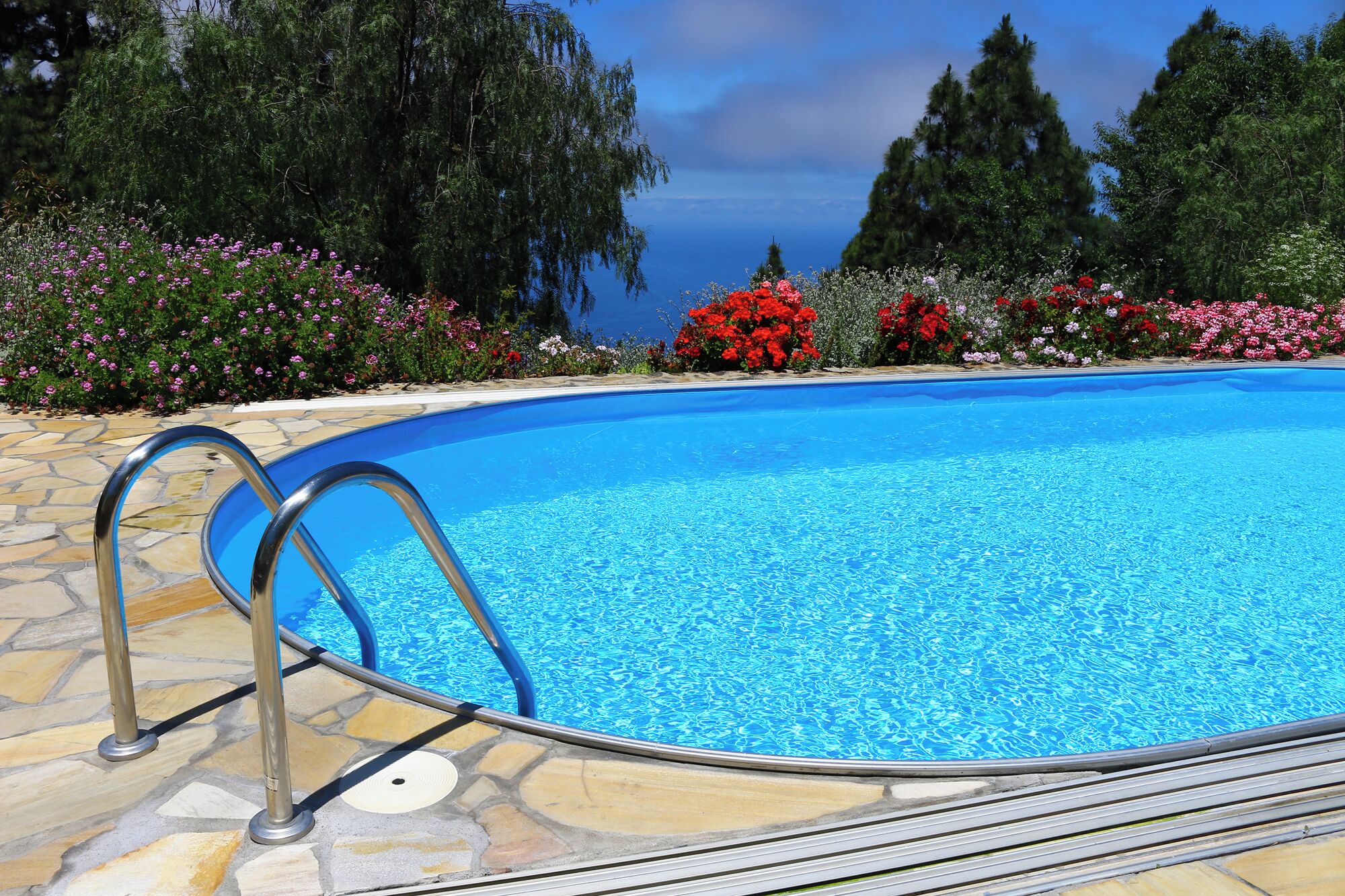 Piscine extérieure, piscine chauffée