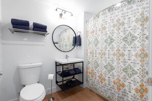 Hair dryer - In town NEW! apartment by restaurants #8 (Mammoth Lakes)