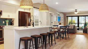 Condo, 2 camas Queen (Club at Mexico Beach 1L Mermaid's Ret) | Cozinha privada | Fogão, torradeira