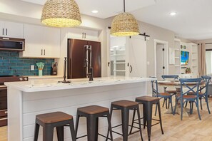 Condo, 2 Queen Beds (Club at Mexico Beach 1L Mermaid's Ret) | Private kitchen | Oven, toaster - Club at Mexico Beach 1L Mermaid's Retreat (Port St. Joe)