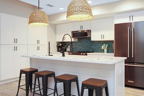 Condo, 2 camas Queen size (Club at Mexico Beach 1L Mermaid's Ret) | Cocina privada | Horno y tostadora