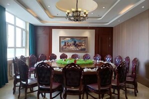 Ảnh chưa phân loại, 4 trong số 19 ảnh, nút