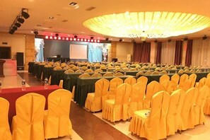 Meeting facility - Home Inn Huayi Hotel (Xinmin Liaohe Street) (Xinmin)