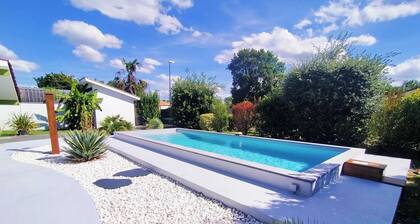 Maison 3 chambres 4 pers piscine espace bien-ĂȘtre entre Bordeaux & Lacanau ocĂ©an