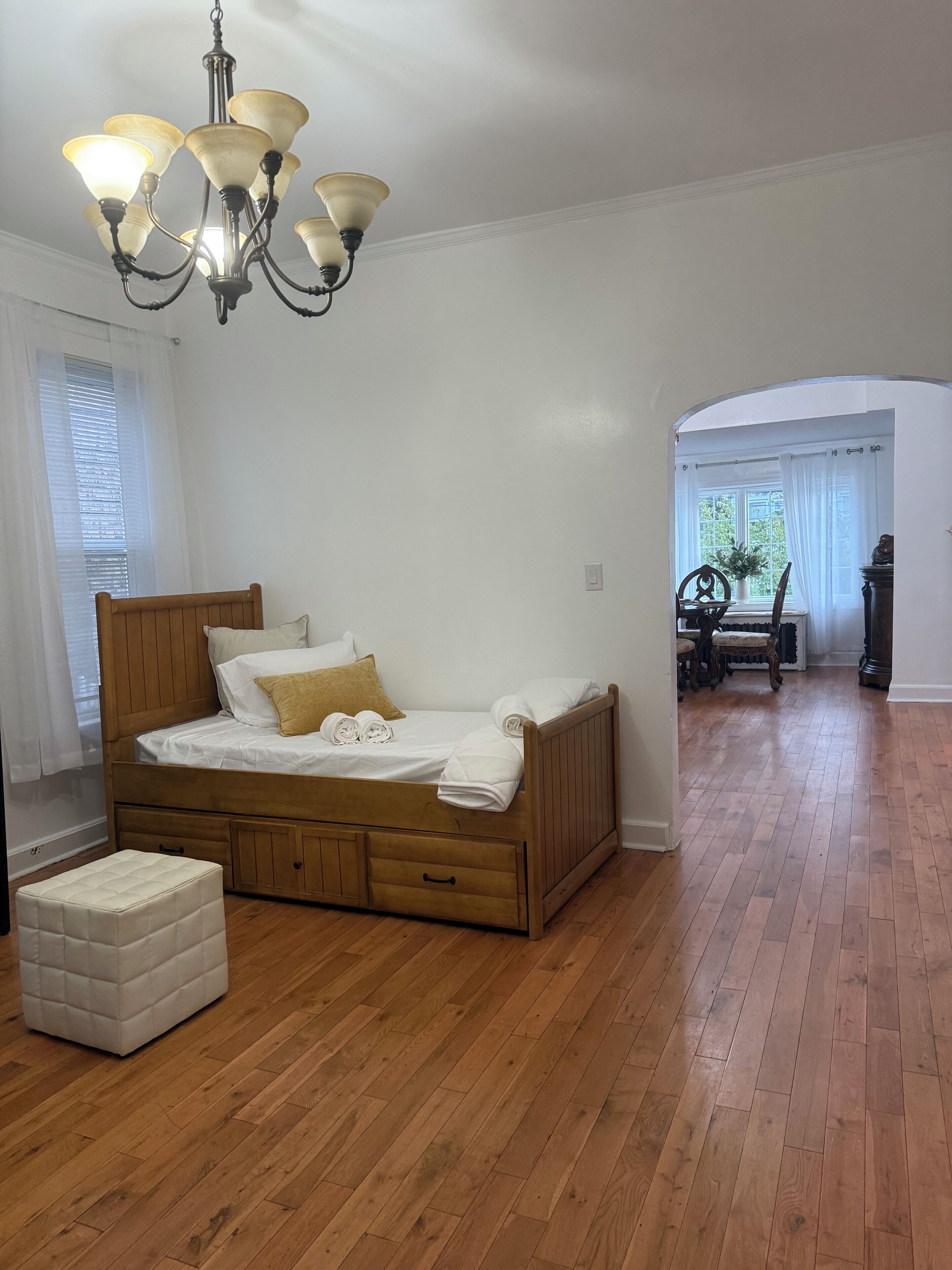 2 slaapkamers, een strijkplank/strijkijzer, wifi, beddengoed