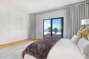 5 slaapkamers, een kluis op de kamer, een bureau