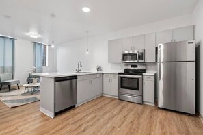 Premium Apartment, 1 Bedroom | Private kitchen | Full-size fridge, microwave, oven, stovetop