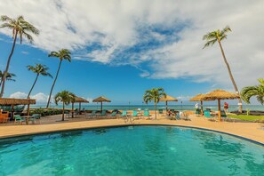 Pool - Royal Kahana 1211, Direct Ocean Views! (Lahaina)
