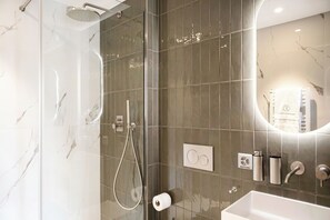 Bathroom - VISIONAPARTMENTS Lugano (Lugano)