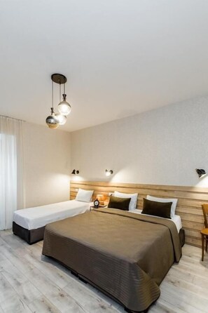 In-room safe, iron/ironing board, free WiFi - Hotel Rasta Maidan (Tbilisi)