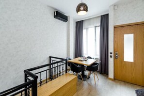 In-room safe, iron/ironing board, free WiFi - Hotel Rasta Maidan (Tbilisi)