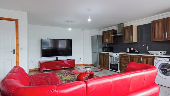Flat-screen TV - The Stay Luxe (Manchester)
