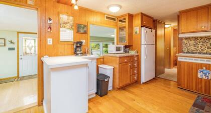 Lakefront, Great Dock, Kayak, Pet-Friendly, Views