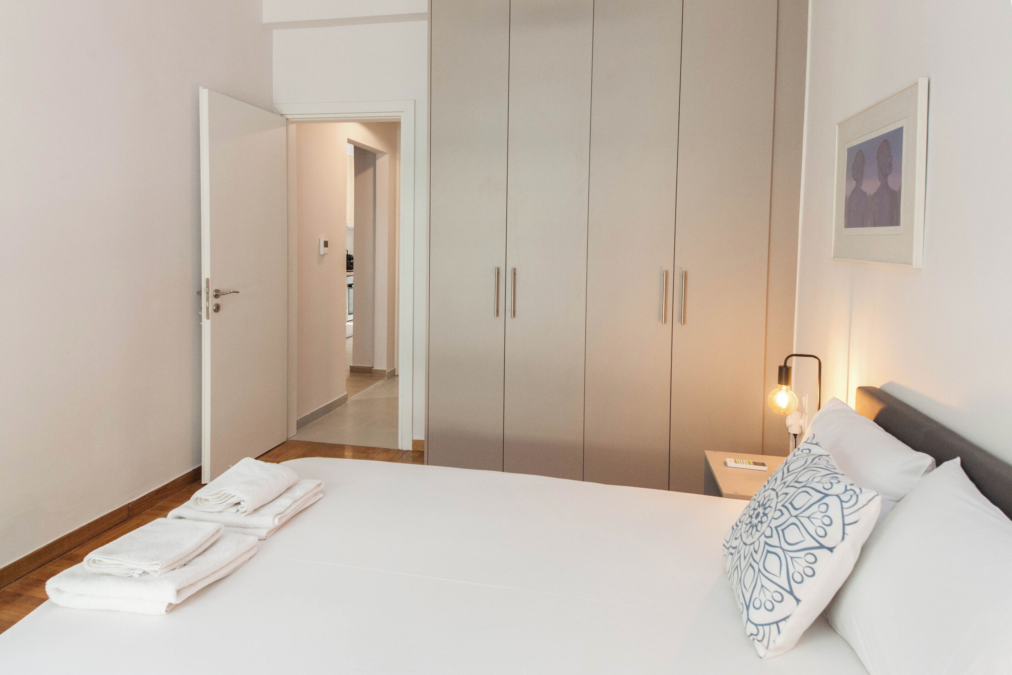 2 bedrooms, iron/ironing board, free WiFi