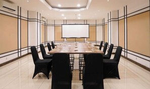 Meeting facility - 1O1 URBAN Jakarta Glodok - Kota Tua (West Jakarta)