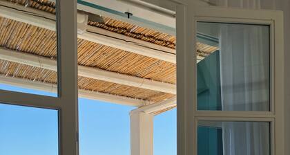 Casa Calipso, a Cosy and Elegant Traditional House 5 Minutes From Fiskardo