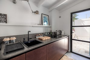 Fridge, stovetop, dishwasher, coffee/tea maker - Casa Calipso, a Cosy and Elegant Traditional House 5 Minutes From Fiskardo (Tselendata)