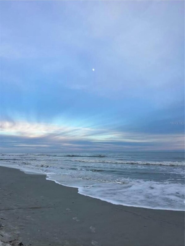 Liegestühle, Strandtücher