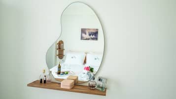 Comfort Condo, City View | 1 bedroom, Egyptian cotton sheets, premium bedding, desk