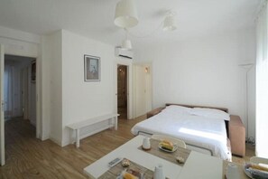 1 Schlafzimmer, Bügeleisen/Bügelbrett, WLAN, Bettwäsche