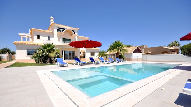 Outdoor pool - Stunnig 5 Bedroom Private Pool Villa With Cinema Room (Loulé)