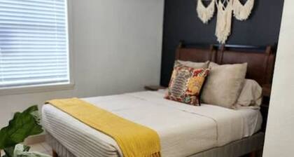 Eclectic Boho Micro Suite. Steps from 7th Ave #1