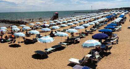 Apartamento vacacional con aire acondicionado y terraza