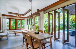 Zona de menjador de l'habitació