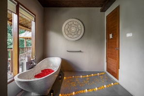 Bathroom - Tjendana Kanaka Jungle Resort Ubud (Payangan)