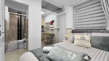 1 slaapkamer, een strijkplank/strijkijzer, gratis wifi, beddengoed