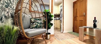 Joyful Jungle Jewel w/Balcony & Foozeball-Ferndale