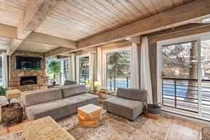 Condo (Chateau Roaring Fork Condo 31) | Living area