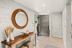 Interior entrance - Snowmass Villas 3 Bedroom Plus Loft (Snowmass Village)