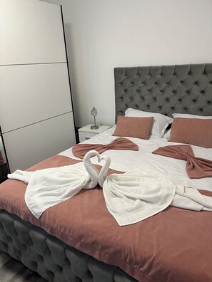 1 chambre, fer et planche à repasser, Wi-Fi, draps fournis
