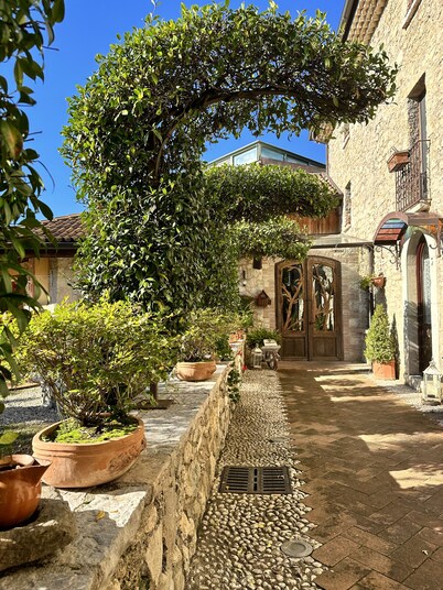 Valle Dell'Aquila Country House