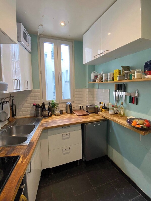 Private kitchen - Appartement Colonel Fabien (Paris)