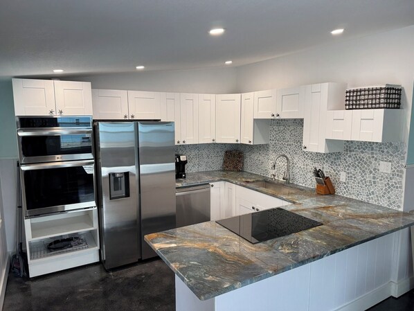 Microwave, oven, stovetop, coffee/tea maker