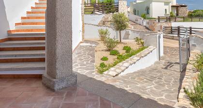 Sardinia RE - Villino Azul