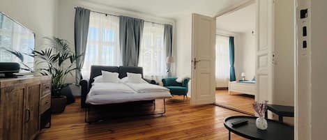 1 Schlafzimmer, Reisekinderbett, kostenloses WLAN, Bettwäsche
