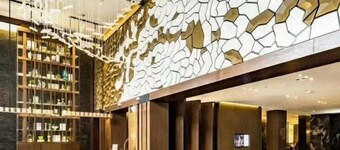 Splendent Holiday Hotel