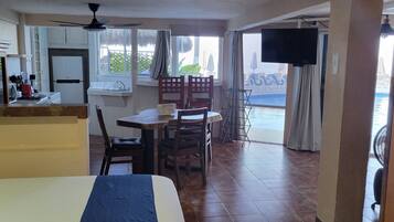 1 chambre, Wi-Fi gratuit, draps fournis