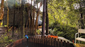Rumah Deluks, 2 kamar tidur, dapur kecil, pemandangan laut | Teras/patio